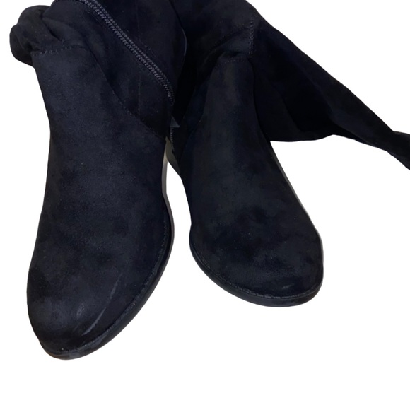 SOLD Women’s Target Black Above the Knee Boots with Tie Size 7 1/2 - Picture 3 of 4